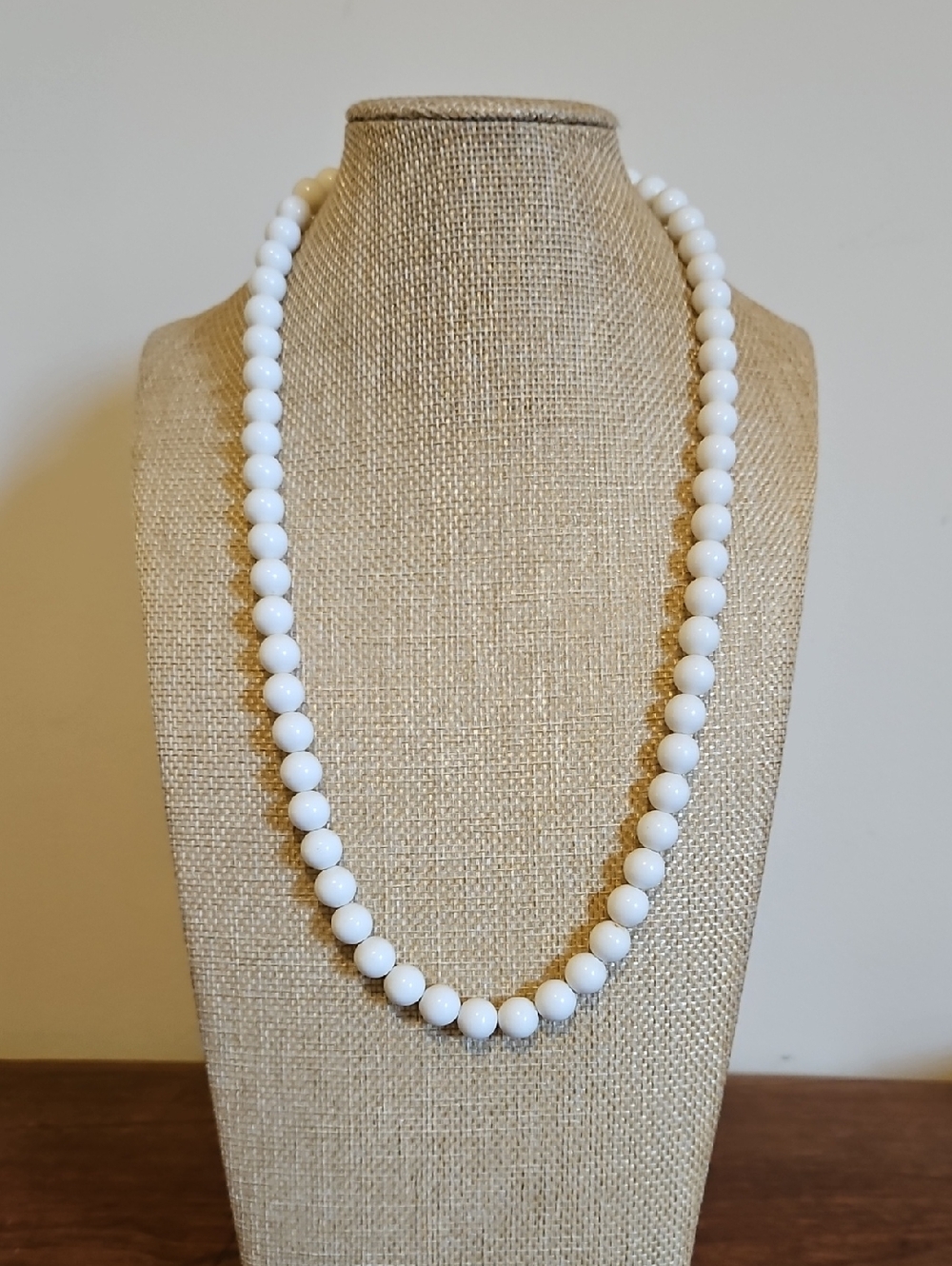Vintage White Acrylic Bead Strand Necklace